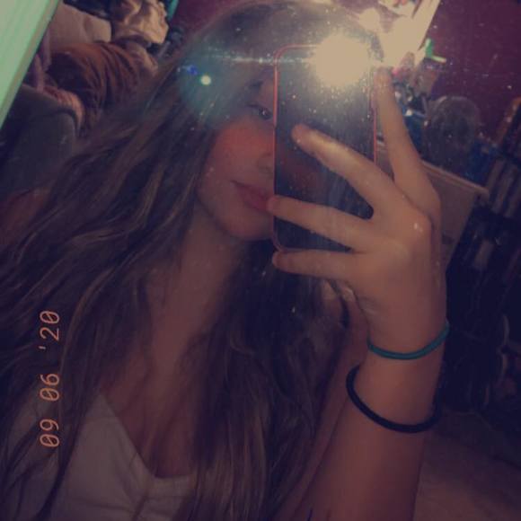 Meet your Posher, Cassie - Picture 1 of 1